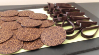 Chocolate work for cake decorations - Recettes de Other pastry ...