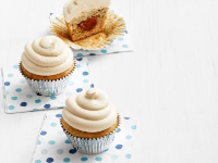 Banana-Nutella Cupcakes with Peanut Butter Frosting Recipe ...
