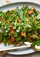 Chicken and Green Bean Stir-Fry Recipe | Bon Appétit