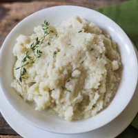 Garlic Cauliflower Mash Recipe - Everyday Eileen