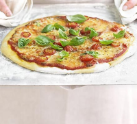 Pizza Margherita in 4 easy steps recipe | BBC Good Food
