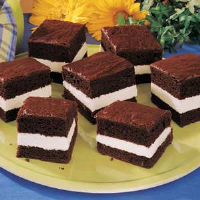 Chocolate Creme Cakes Recipe: How to Make It