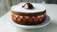 Fraisier cake recipe - BBC Food