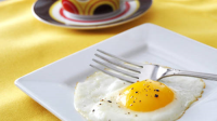 Easy Sunny-Side-Up Eggs Recipe - Tablespoon.com