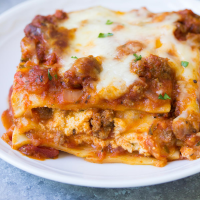 The Best Lasagna Recipe - Easy to Make!