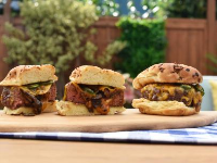 BBQ Western Bacon Beer Can Burger Recipe | Jeff Mauro | Food ...