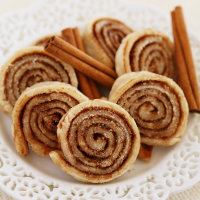 3-Ingredient Cinnamon Sugar Pie Crust Cookies – The Comfort of ...