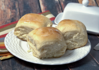 Old-Fashioned Soft and Buttery Yeast Rolls
