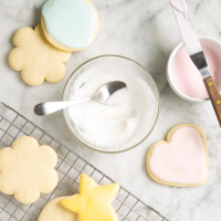Confectioners' Sugar Glaze Recipe: How to Make It
