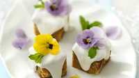 Mini Royal Fruit Cakes Recipe - BettyCrocker.com