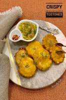 Tostones (Fried Plantains) With Cuban Mojo Dip | Naturally Nidhi