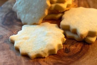 Easy Sugar Cookies Recipe Without Baking Powder - The Golden ...