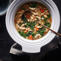 Slow-Cooker Chicken & White Bean Stew Recipe | EatingWell