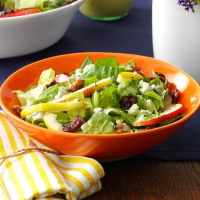Fresh Pear & Romaine Salad Recipe: How to Make It