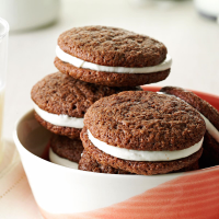 Cream-Filled Chocolate Cookies Recipe: How to Make It