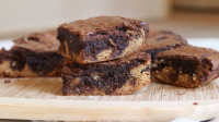 Easy Brownies Recipe - BettyCrocker.com