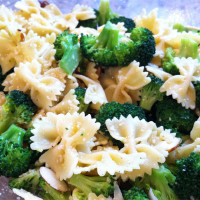 Bow Tie Pasta with Broccoli, Garlic, and Lemon Recipe | Allrecipes