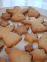 Les petits biscuits de noël à la cannelle - Recette Ptitchef