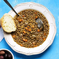 Easy Greek brown lentil soup (Fakes)