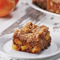 Apple Pie Crumble Blondies Recipe by Tasty