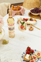 Lillet Tonic cocktail recipe: white wine aperitif idea I Lillet