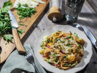 Pasta with Girolle Mushrooms and Bacon French recipe