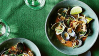 Thai-Style Clam Curry
