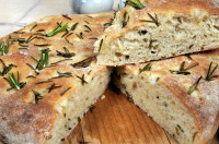 Focaccia with Olives and Rosemary Recipe | Epicurious