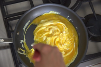 Best Fluffy Olive Oil Scrambled Eggs Recipe - How to Make Fluffy ...