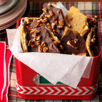 Saltine Cracker Candy with Toasted Pecans Recipe: How to Make It