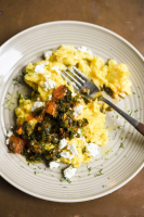 Best Turkish Scrambled Eggs with Spicy Tomatoes and Capers ...