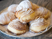 Authentic Italian Sfogliatelle Recipe | Napoli's delicious dessert