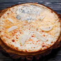Recette - Pizza 4 fromages classique en vidéo