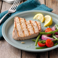 Garlic Herbed Grilled Tuna Steaks Recipe: How to Make It