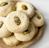 Traditional Graybeh (Middle Eastern Shortbread Cookie) - Fufu's ...