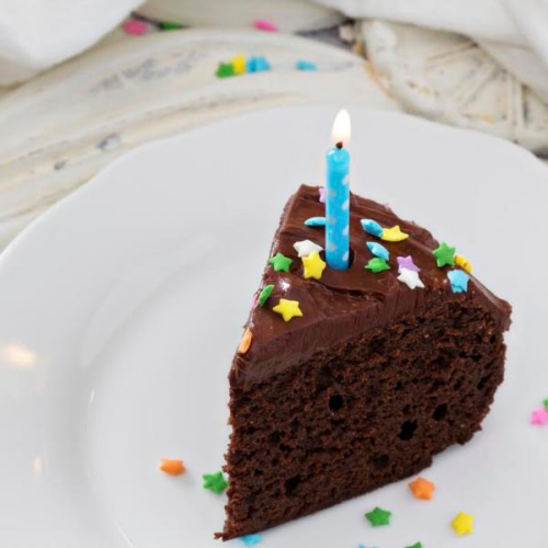 Recette - Gâteau d'anniversaire au chocolat facile en vidéo - 750g ...